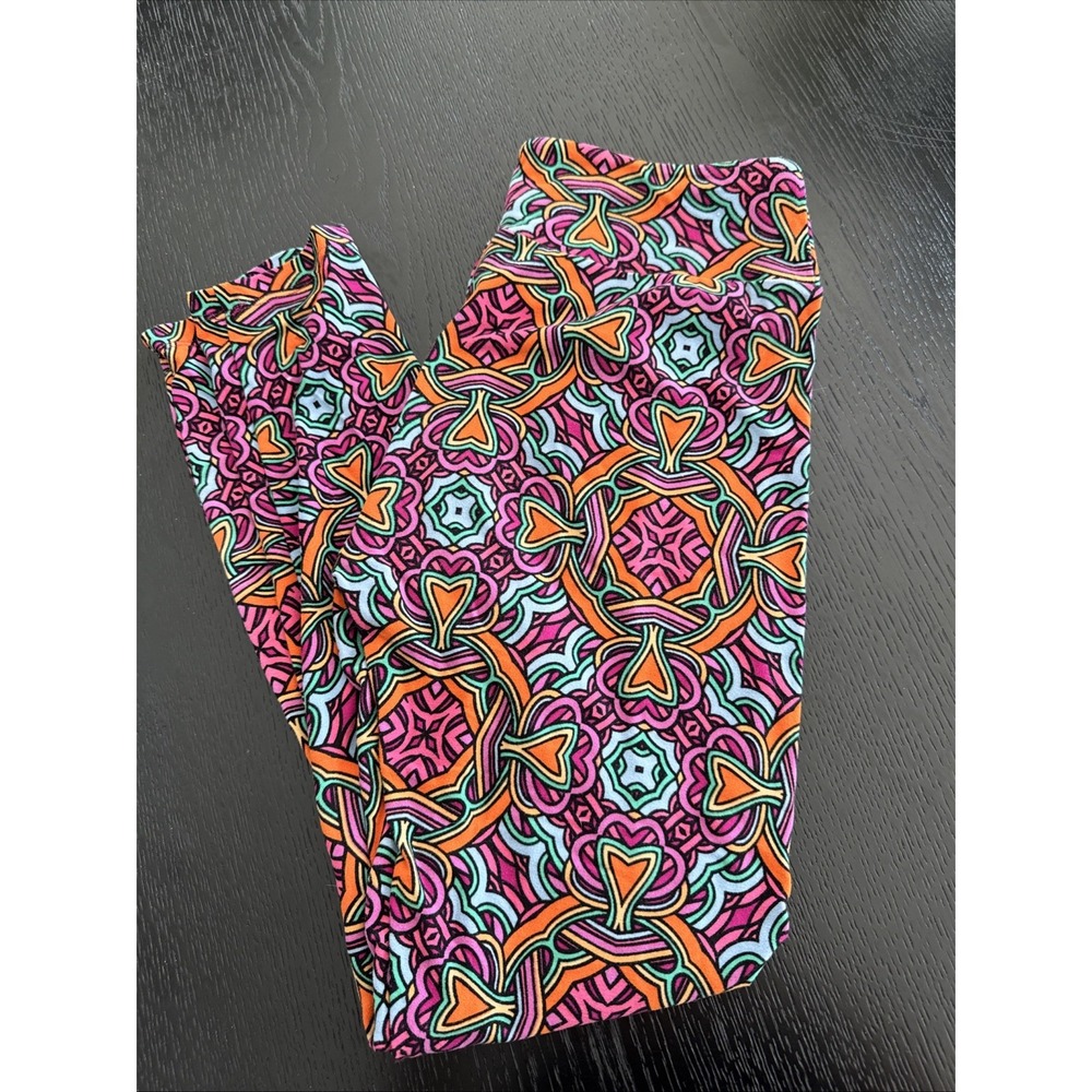 Lularoe Celtic Knot Mandala Leggings  Size One Size